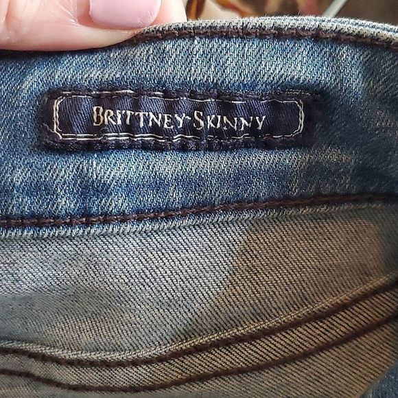 GUESS Jeans, Skinny, Size 27, Metal buckle Loops, Stretchy, Excellent Condition! - Picture 8 of 10